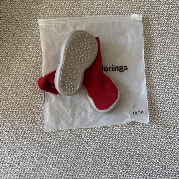 Brand New - Tiny Explorings, baby sock shoes - Picture 2 of 2